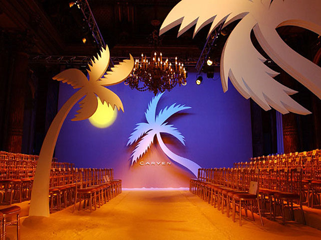 prestation défilé de mode carven